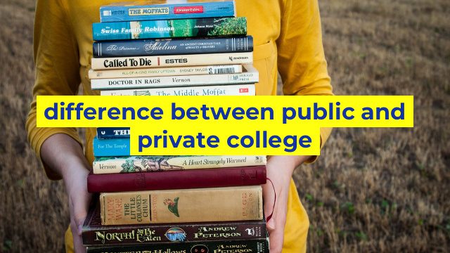 difference between public and private college
