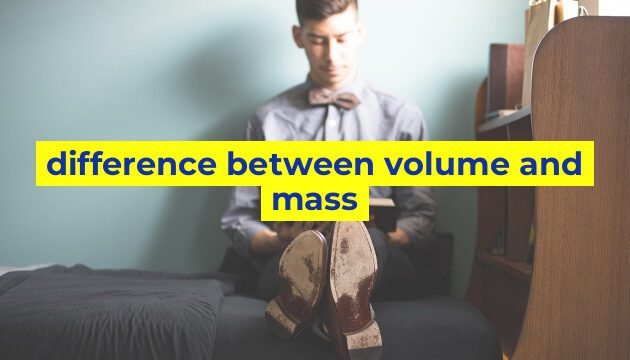 difference between volume and mass